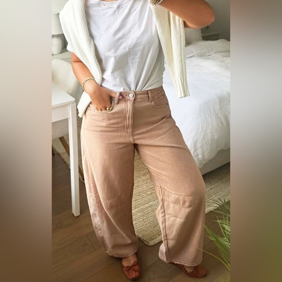 Re-Wash BARREL JEANS - SANDSTONE color. Size junior 5/27. Worn once! EUC. - Picture 2 of 14